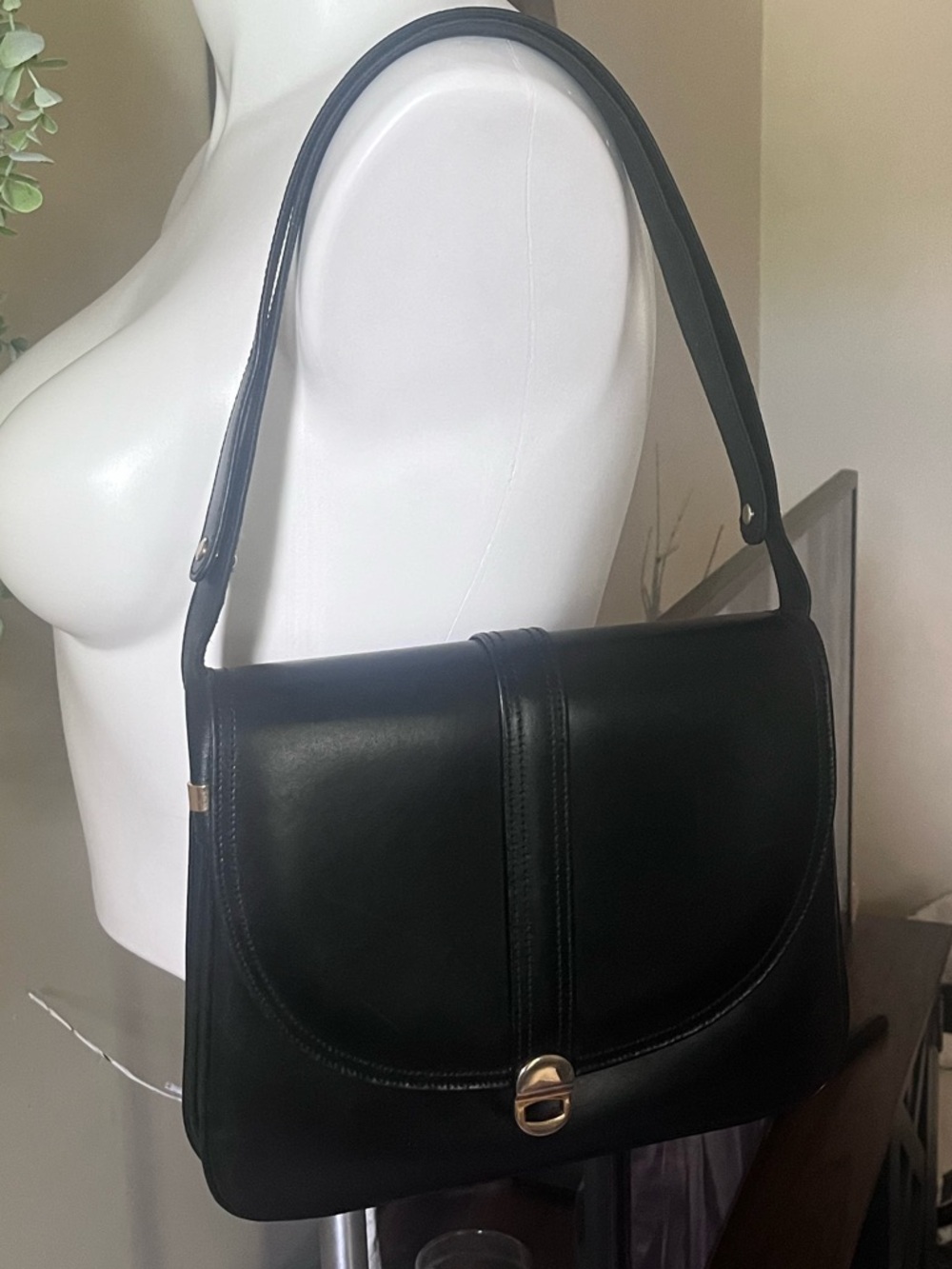 Vintage leather Michelangelo Black Leather Shoulder Bag